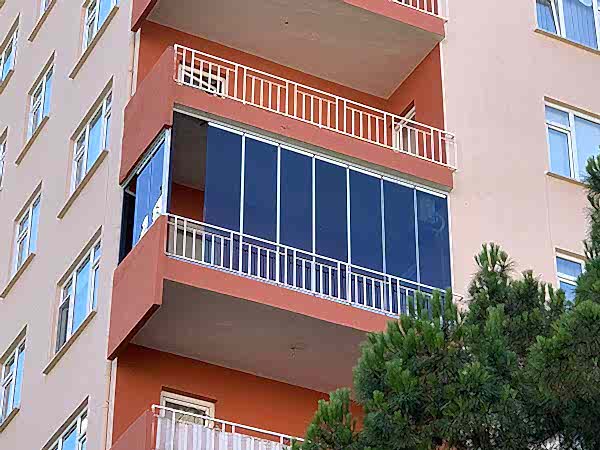 Katalanır Cam balkon Calışmamız Bostancı Dış Görünüm