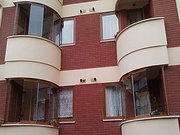 yuvarlak cam balkon