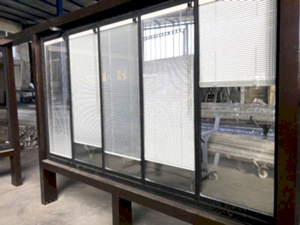 Isı Cam Cam Balkon Jaluzi Showroom